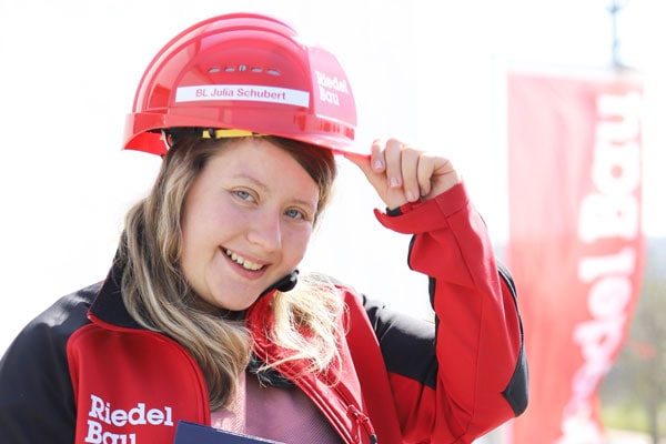 Bildleiste-Karriere-Studium-Julia